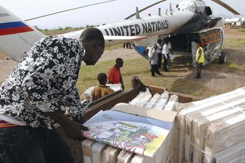 UN helicopter delivers voter registration materials to Torit, in southern Sudan, in advance of the referendum