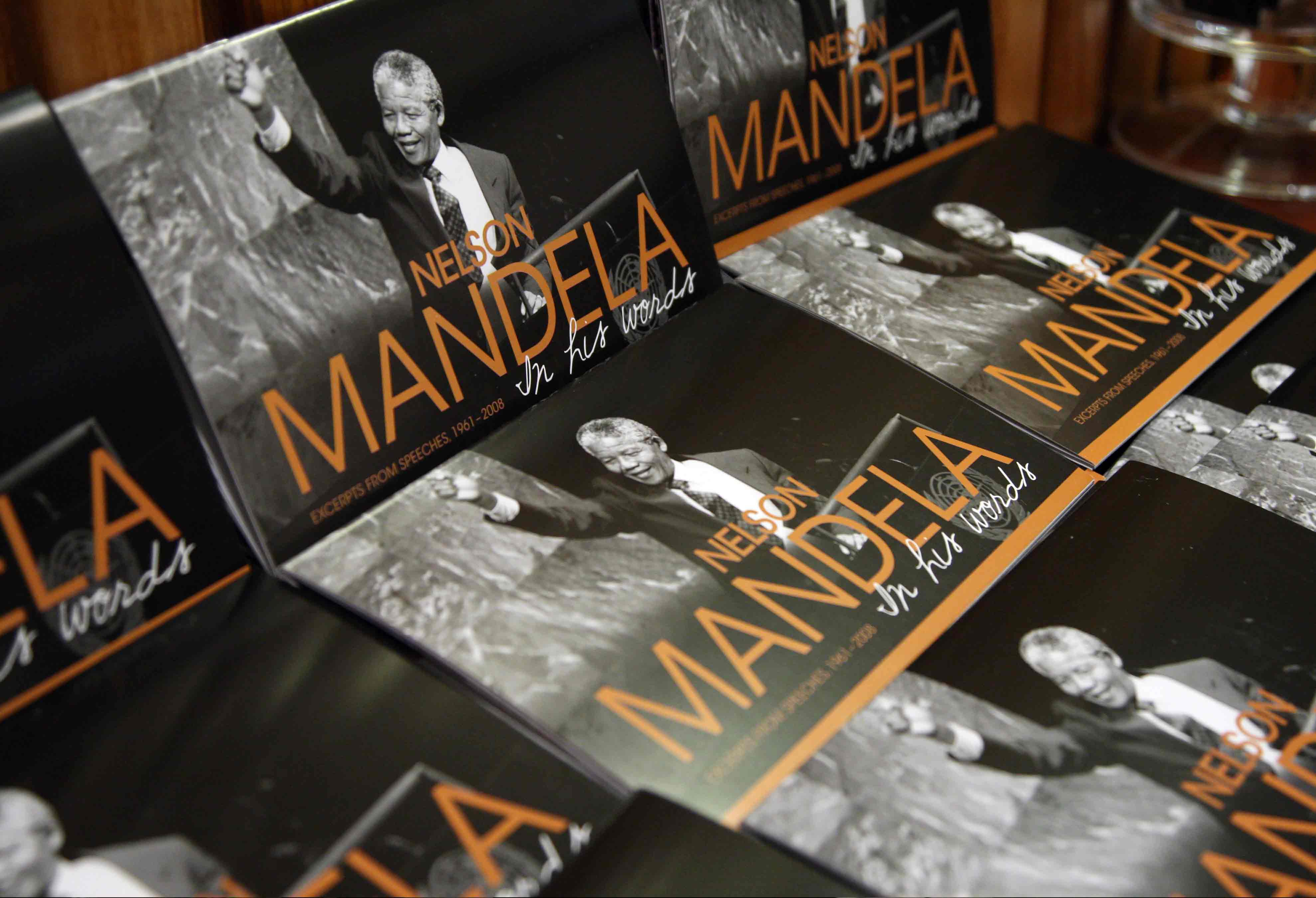 A display of the book of speeches - Nelson Mandela: In his words. © 联合国图片/Devra Berkowitz