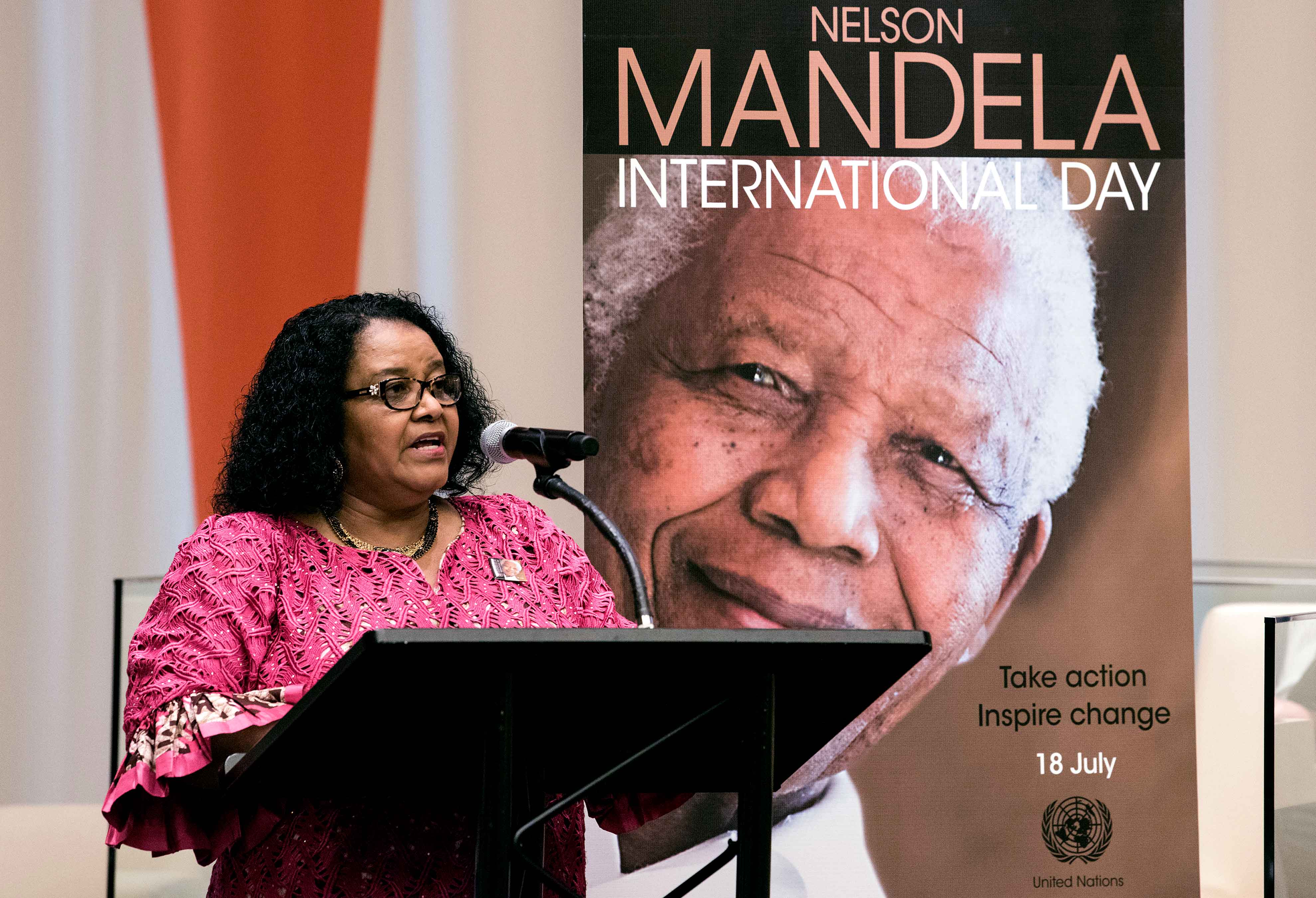 Edna Molewa (Minister of Water and Environmental Affairs for South Africa) addressing the GA. © UN Photo/Kim Haughton