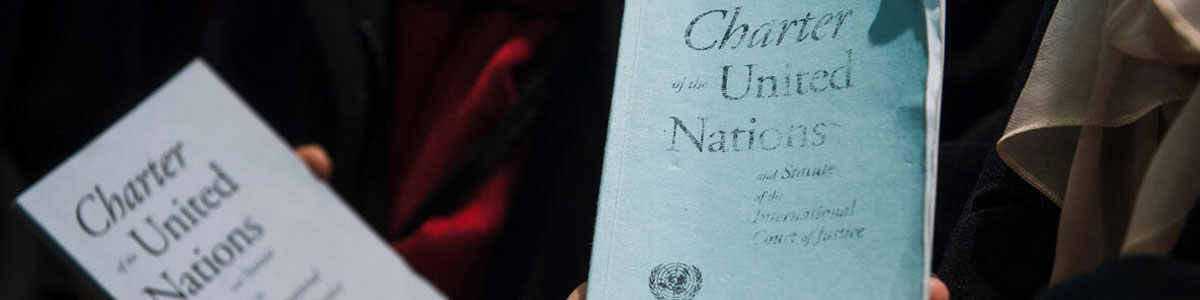The well-wishers of the Deputy Secretary-General had with them copies of the UN Charter. UN Photo/Amanda Voisard