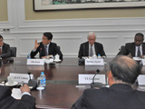 Photo of Ambassador Oh Joon, Chair of the 1540 Committee talked with the academia and industry representatives on 24 October during the Committee's visit to China.