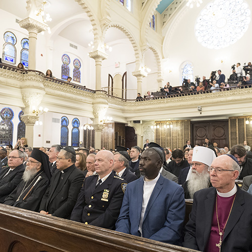 Participantes de la reunión interreligiosa 