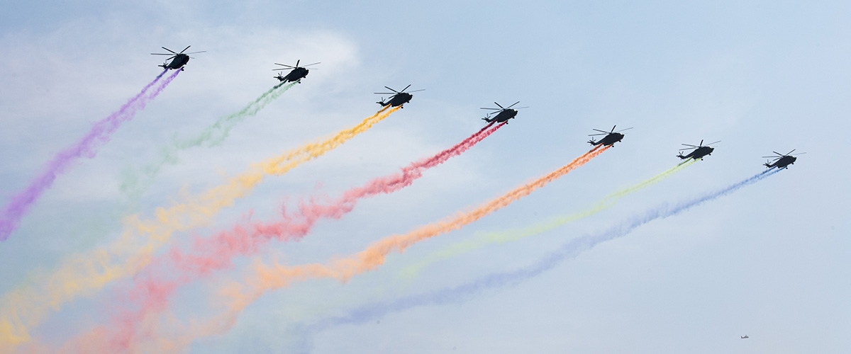 Un espectáculo aéreo durante el evento conmemorativo en Beijing, en conmemoración del septuagésimo aniversario del final de la Segunda Guerra Mundial. Foto ONU/Eskinder Debebe.