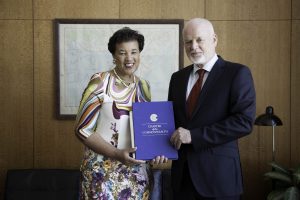 Peter Thomson, President of the seventy-first session of the General Assembly meets with Patricia Scotland QC, Commonwealth Secretary-General.