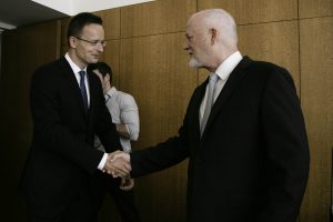 Peter Thomson, President of the seventy-first session of the General Assembly meets with Mr.