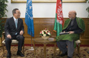 Генеральный секретарь Пан Ги Мун на переговорах с президентом Афганистана Хамидом Карзаем после Римской конференции по установлению закона и правопорядка в Афганистане.