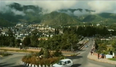 Bután, un tsunami caído del cielo