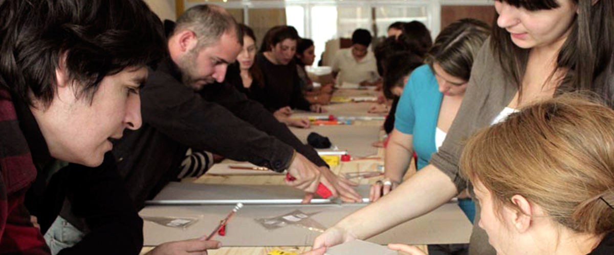 阿根廷青年通过学习提高自身技能和创造力。国际文化多样性基金/©联合国教科文组织