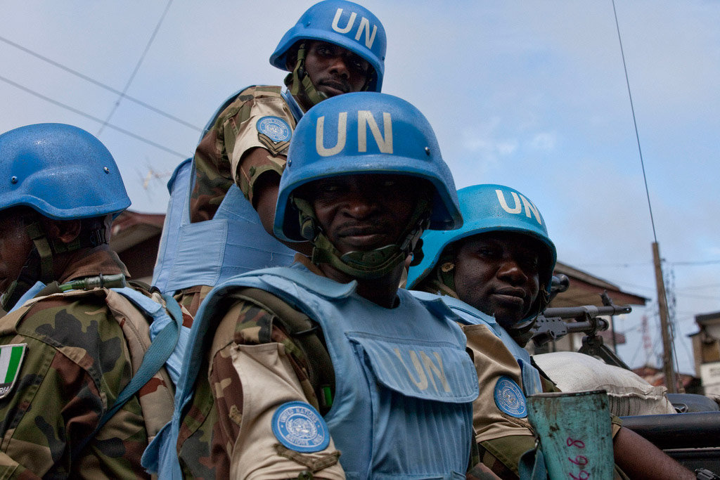 Des Casques bleus de la Mission des Nations Unies au Libéria (MINUL). Photo : MINUL / Staton hiver