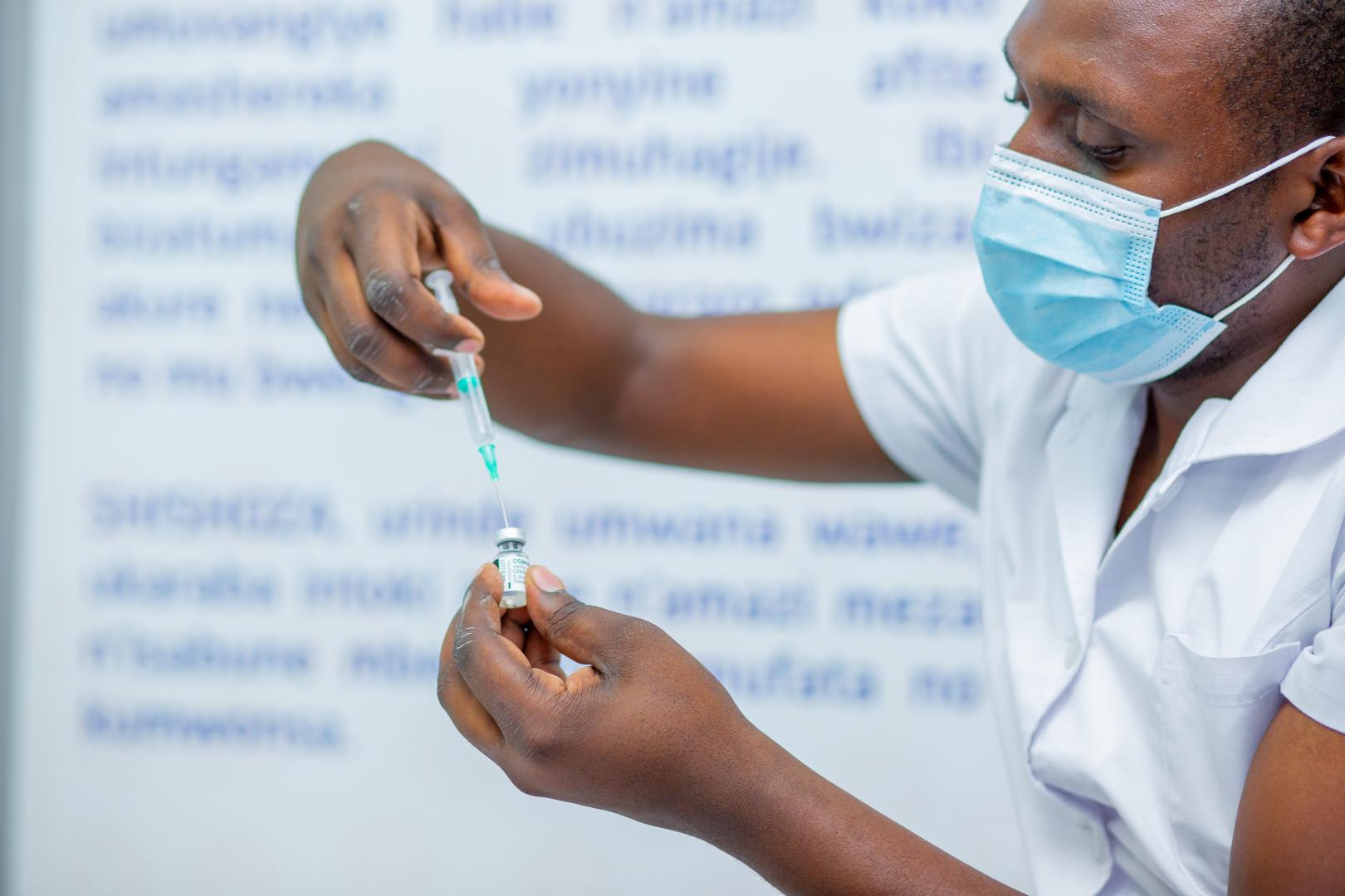 L’Afrique a besoin de sept fois plus d’expéditions de vaccins anti-COVID-19