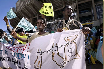 Activists at World Social Forum in Nairobi denounce foreign debt