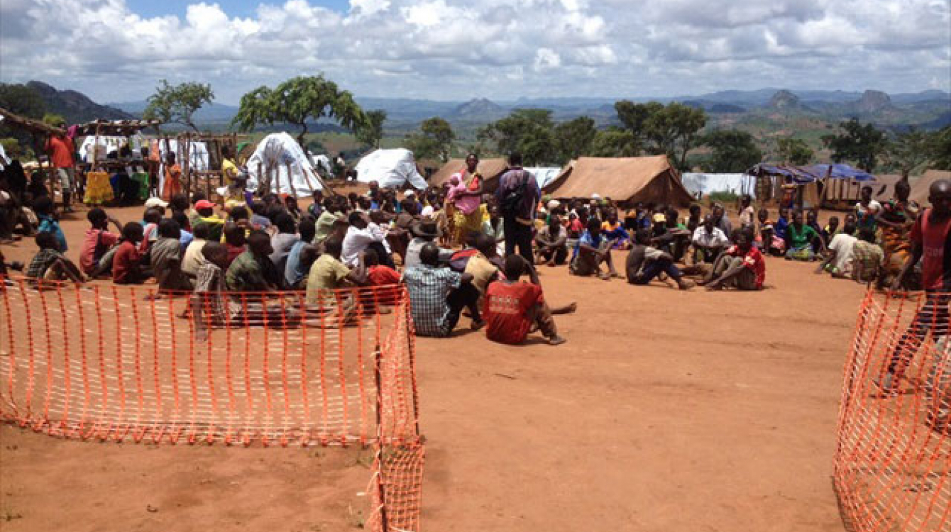 Des réfugiés du Mozambique peu après leur arrivée à Kapise, au Malawi. Photo HCR/M. Mapila