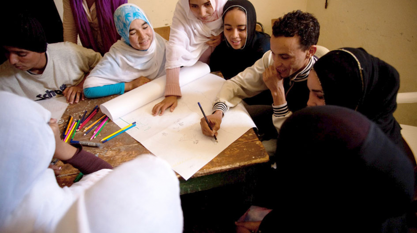 Young people contributing to a workshop on climate change in Iguiwaz, Morocco. Photo: UNDP/CBA Baptiste de Ville d’Avray