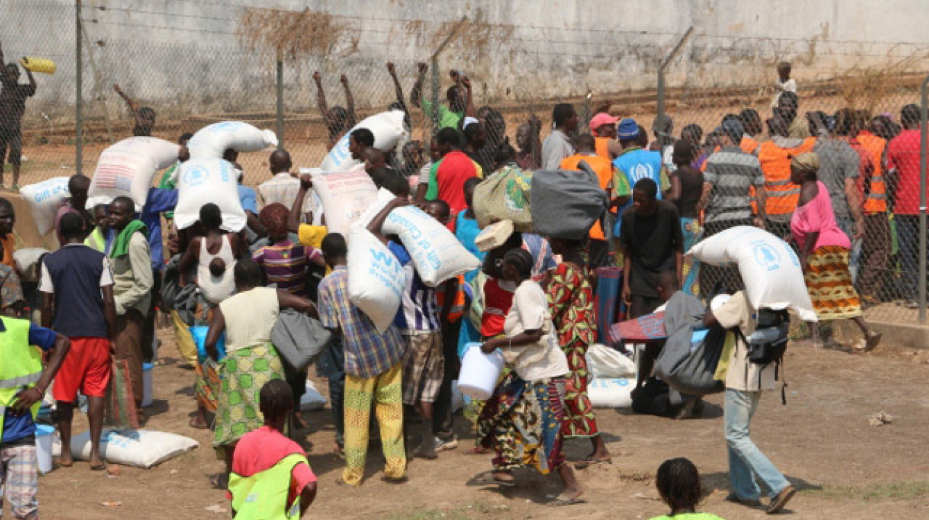 Distribution d’aide à Bangui, en République centrafricaine, en juillet 2015. 