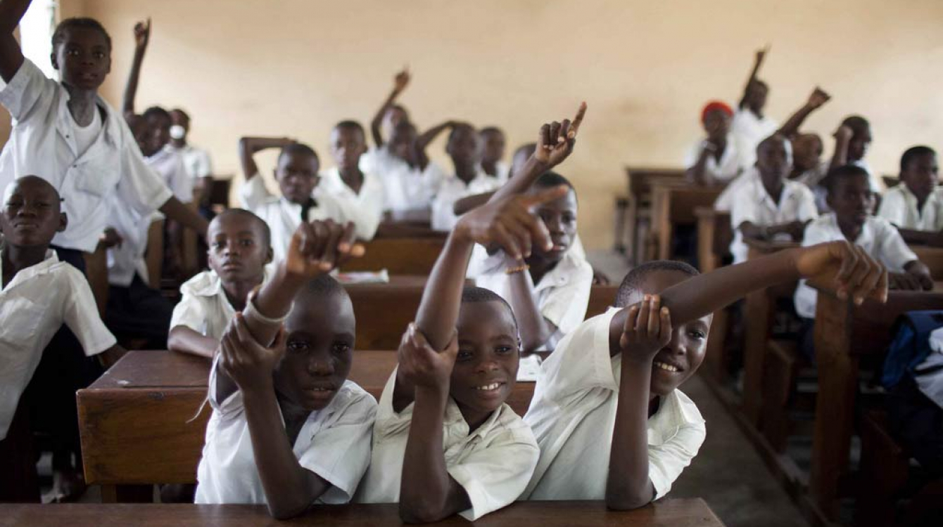 Des étudisants d’une école primaire de République démocratique du Congo (RDC). Photo: Baqnue mondiale/Dominic Chavez