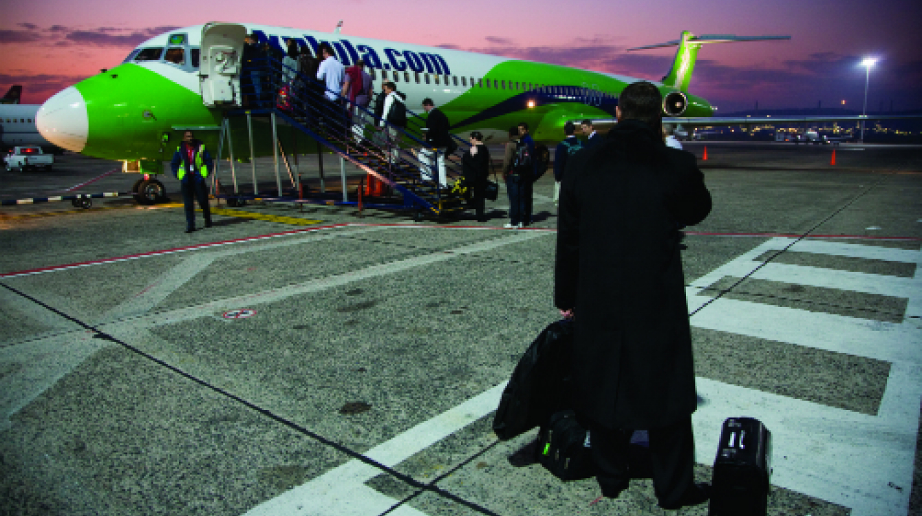 Travellers boarding a Kulula.com jet, South Africa’s first budget airline, at Durban International Airport. Photo: AMO/David Larsen