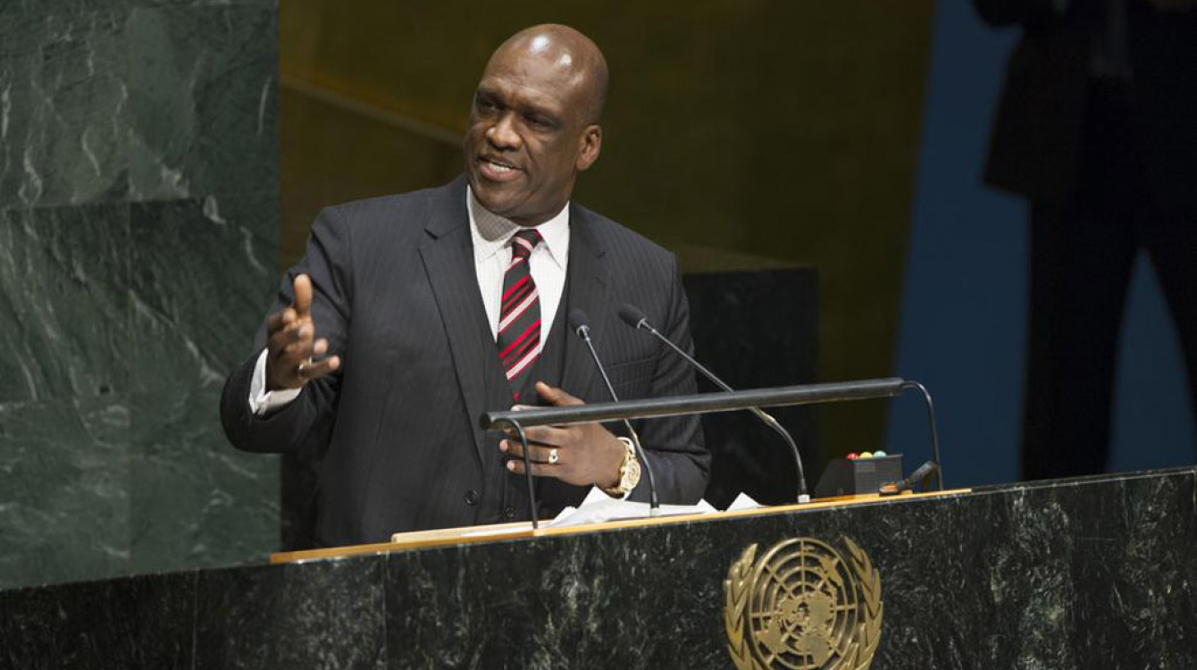 General Assembly President John W. Ashe closes the 68th session of the Assembly in the newly-renovated Hall. UN Photo/Eskinder Debebe