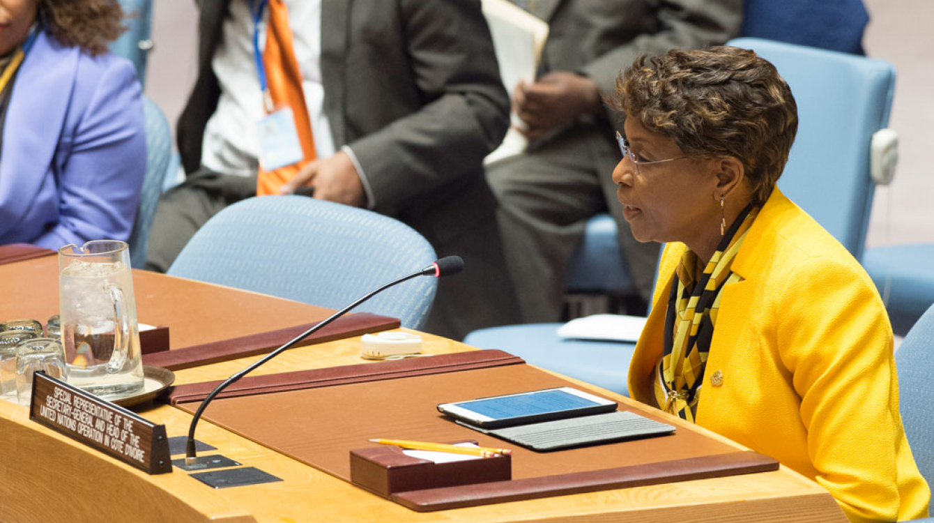 La Représentante spéciale pour la Côte d’Ivoire Aïchatou Mindaoudou devant le Conseil de sécurité. Photo ONU/Eskinder Debebe