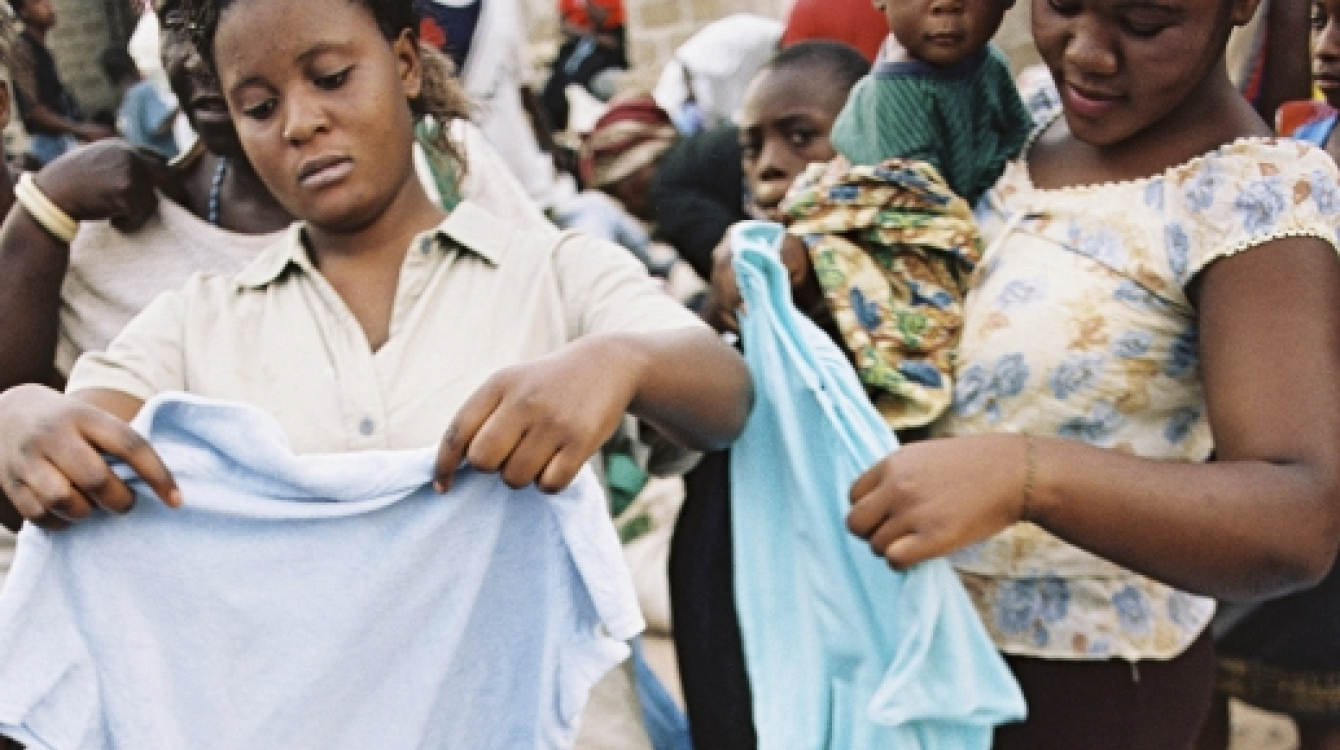 Used clothes market in Kitwe, Zambia. Photo: AfricaMediaOnline/ Paul Weinberg