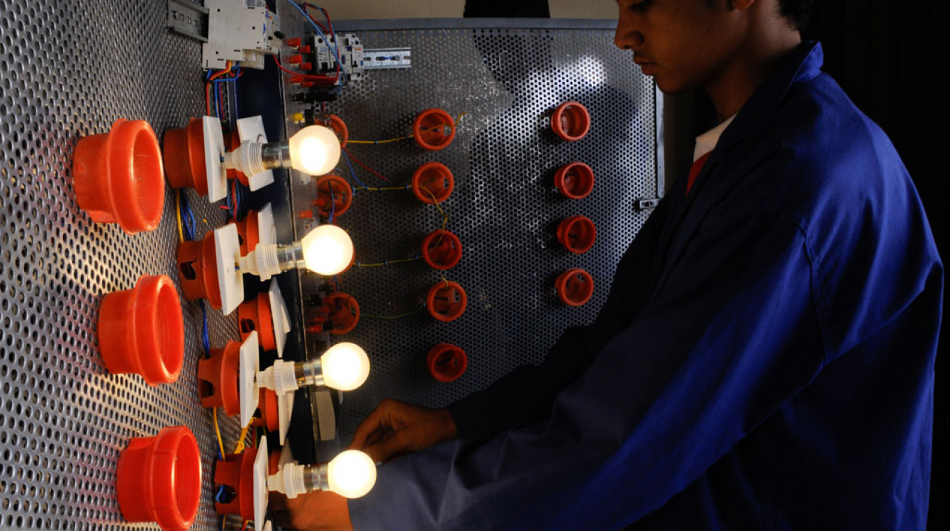 A young man at a vocational education and training centre, participating in the World Bank’s National Initiative for Human Development Support Project (INDH). Photo: Dana Smillie/World Bank