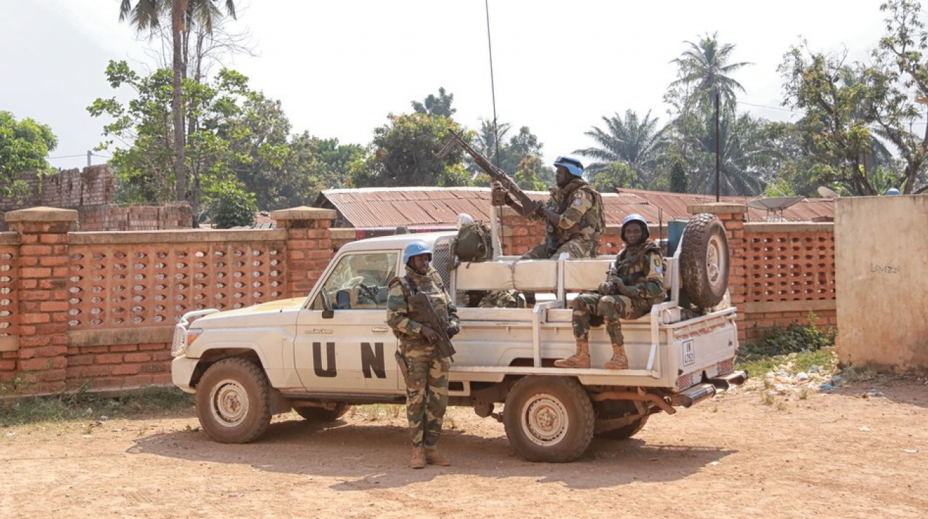 Peacekeepers from the UN mission in the Central African Republic (MINUSCA) on patrol in the country's capital, Bangui. (file photo)  Photo Credits: MINUSCA Photo