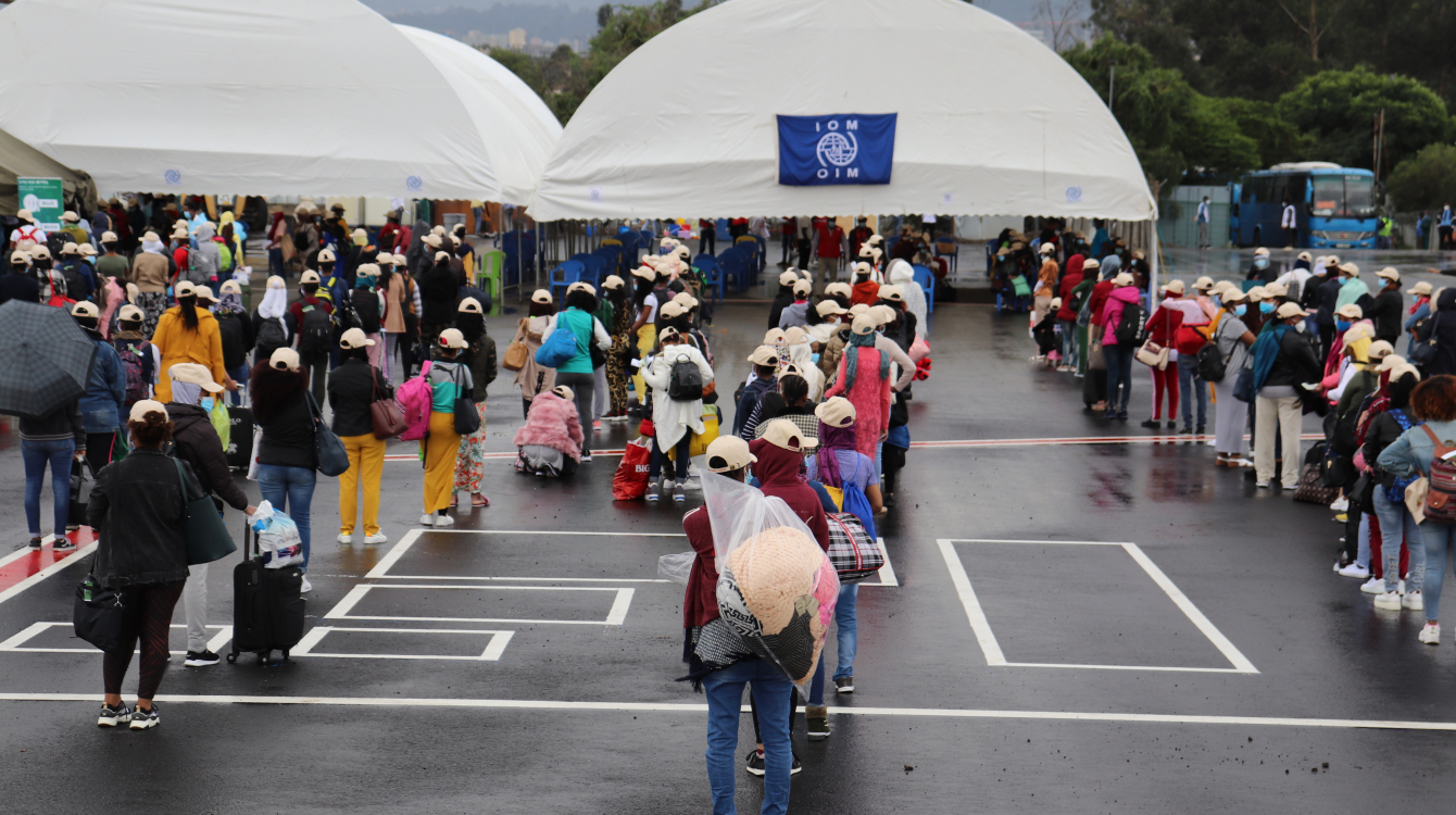 IOM medical staff training personnel at the Quarantine Centre in Addis Ababa.