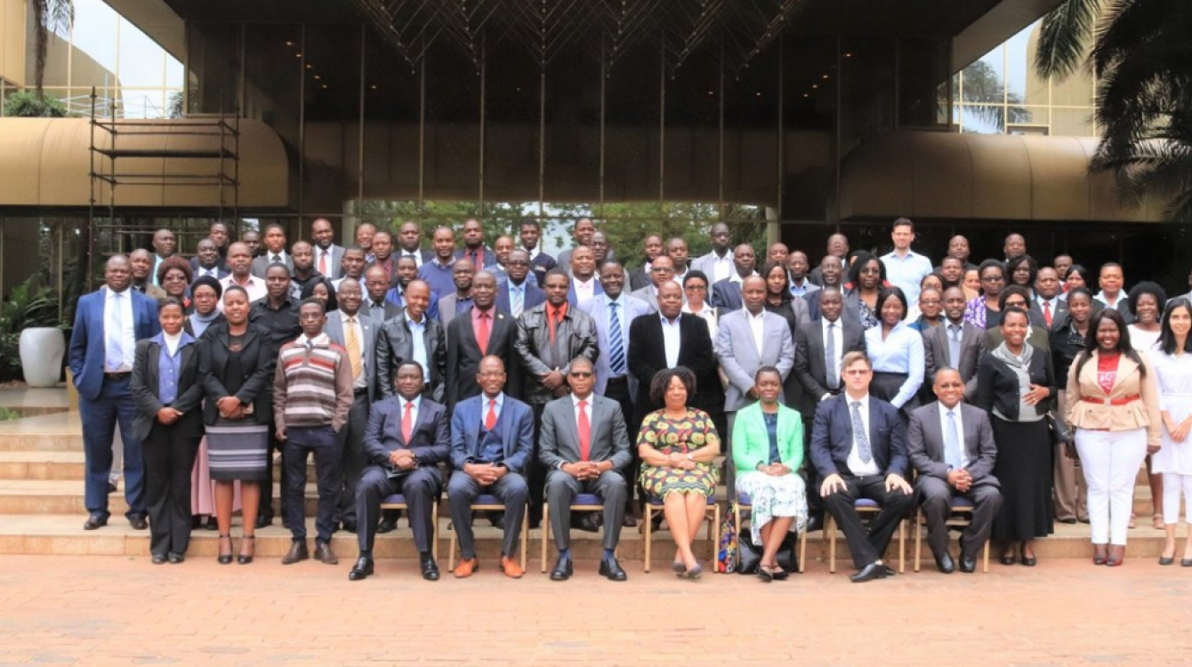 Les participants de la session de validation de la strategie d'implementation de la ZLECA au Zimbabwe, à Harare
