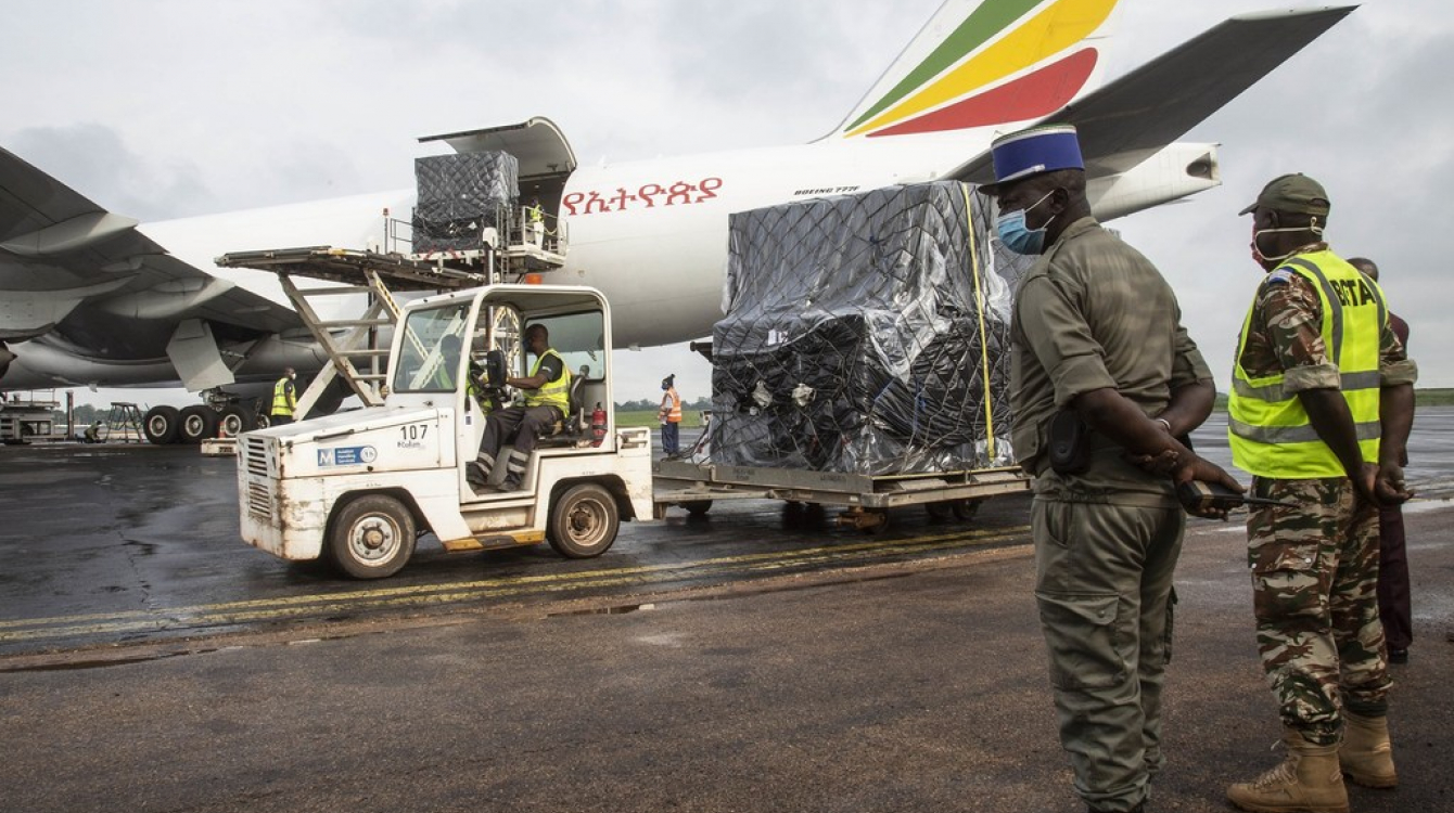 Mapokezi ya vifaa vya uchaguzi kwenye mji mkuu wa CAR, Bangui.