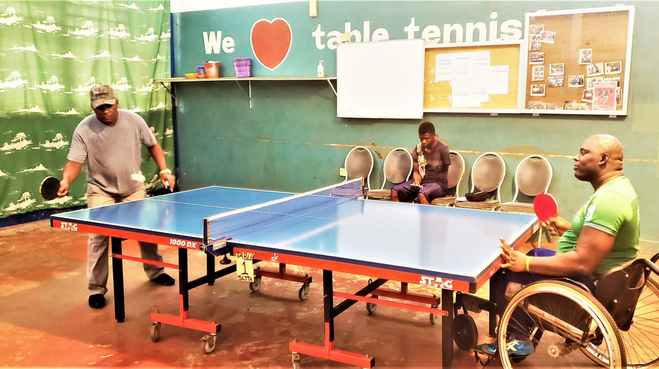 George Wyndham, un paralympien sierra-léonais, participera à la compétition de tennis de table.