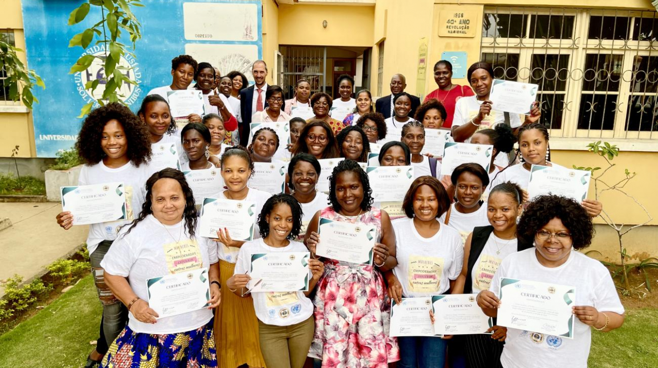 30 women trainees of the UN-backed course, ‘Women in Politics ’ received their certificates.