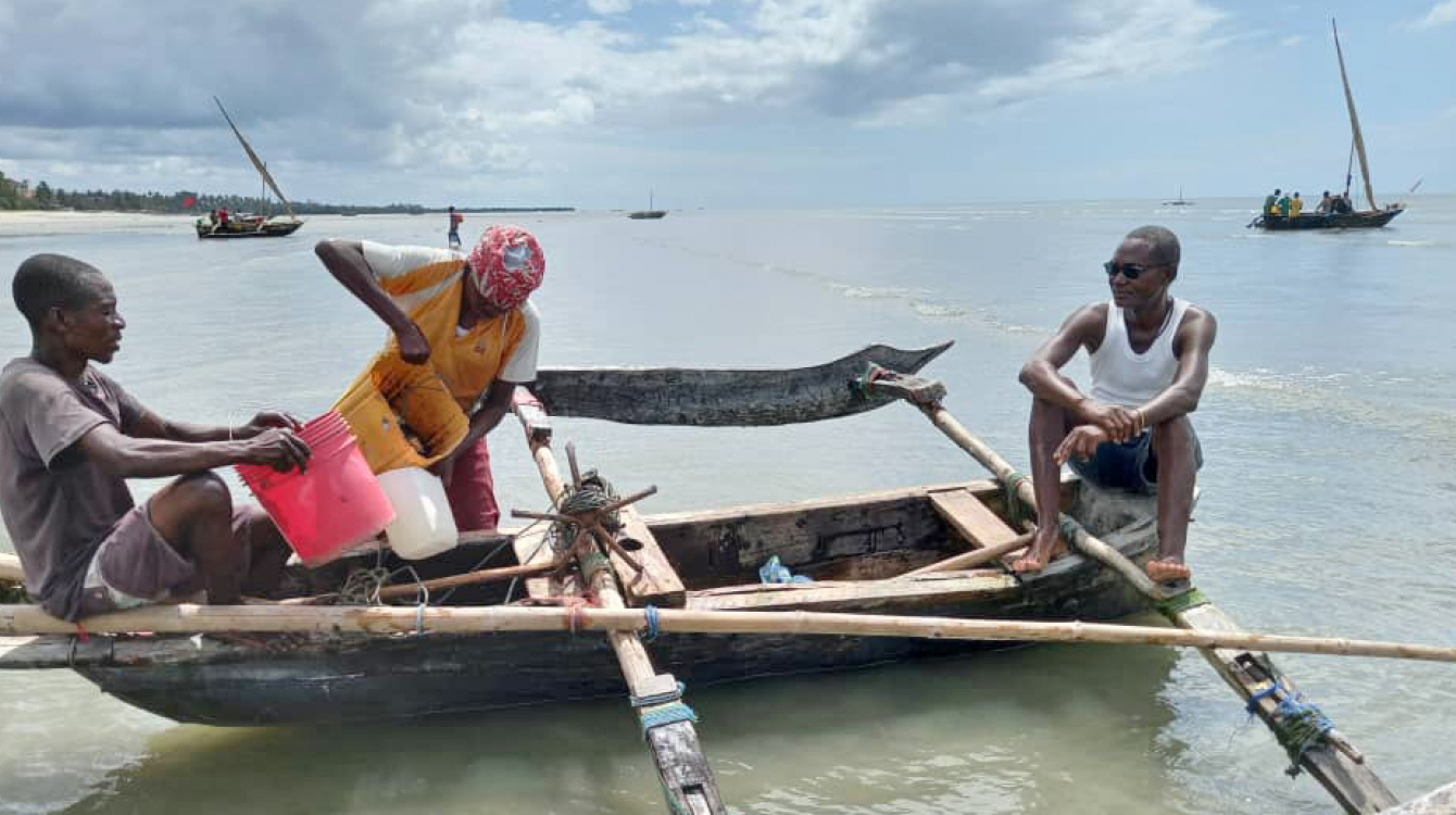 Pêcheurs au large des côtes de la Tanzanie.