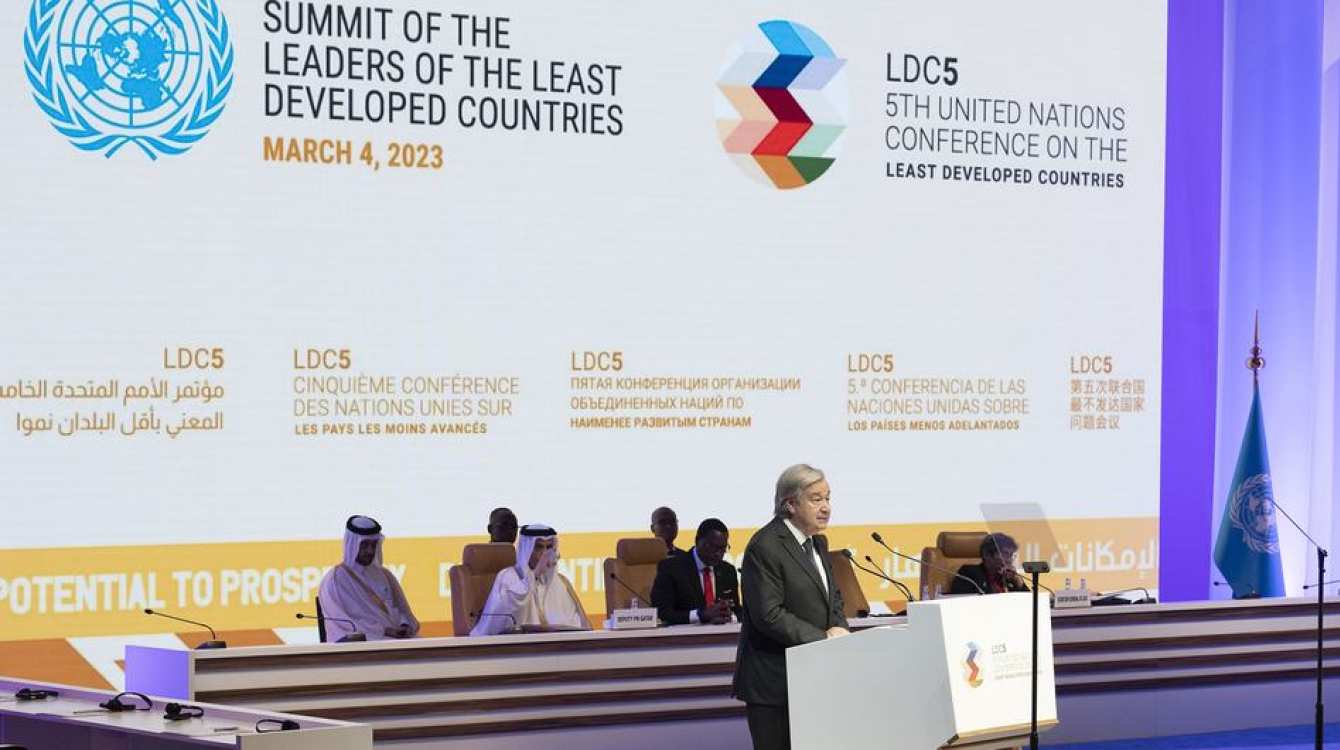 Le Secrétaire général António Guterres prononce un discours lors du Sommet des PMA.