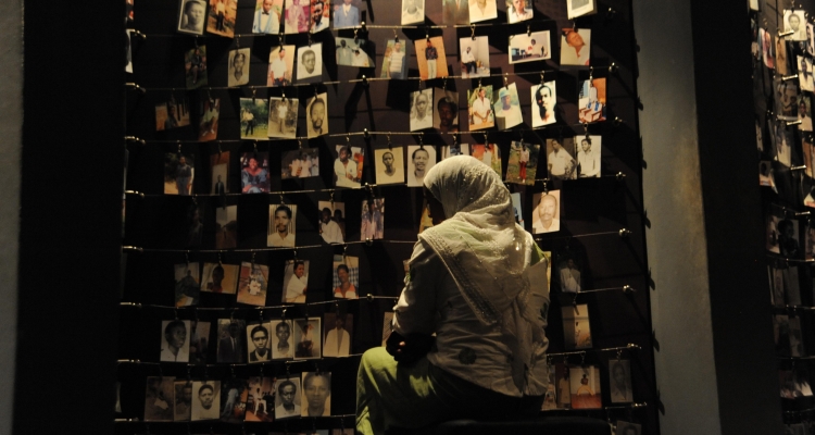 Images du génocide de 1994 contre les Tutsis au Rwanda exposées au Centre de l'Holocauste et du Génocide de Johannesburg.  Crédit photo Emmanuel Santos.