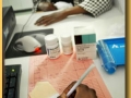 Obtention d'une ordonnance antirétrovirale au Botswana. Photo : ©Organisation mondiale de la santé / Eric Miller