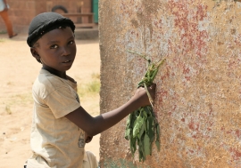 Une petite fille à Bangui, la capitale de la République centrafricaine (RCA). Photo: UNICEF/Donaig Le Du