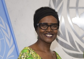 温妮•拜恩伊玛 (Winnie Byanyima) 女士是联合国艾滋病毒/艾滋病联合规划署（艾滋病署）的新任执行主任。