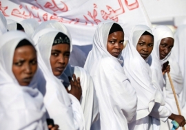 Students from the Midwifery School of El Fasher, North Darfur, commemorate International Women’s Day. Photo: UN Photo/Albert González Farran