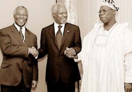 In Monterrey: South African President Thabo Mbeki, UN Secretary-General Kofi Annan and Nigerian President Olusegun Obasanjo.  Photo : ©United Nations