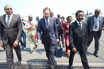 Le Haut-Commissaire des Nations Unies aux droits de l’homme, Zeid Ra’ad Al Hussein (centre), lors de sa visite en République démocratique du Congo en juillet 2016. Photo: MONUSCO/Myriam Asmani