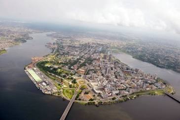 Aerial view of the district of Plateau in Abidjan, Côte d'Ivoire. UN Photo/Basile Zoma