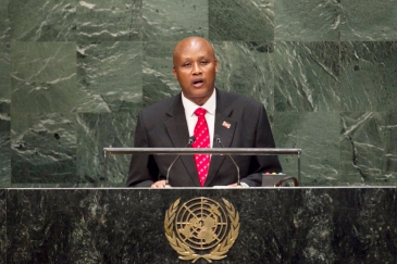 Prosper Bazombanza, Vice President of the Republic of Burundi, addresses the General Assembly. UN Photo/Cia Pak