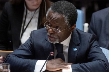 MINUSCA Chief Parfait Onanga-Anyanga briefs the United Nations Security Council.