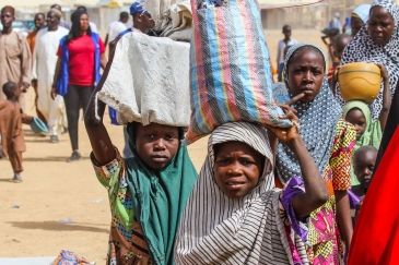 Watoto katika kambi ya wakimbizi wa ndani iliyoko Maiduguri, Borno, Nigeria