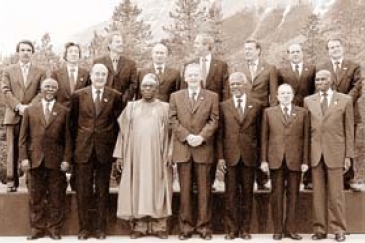 Les dirigeants du G-8 avec les présidents africains. Photo : ©ONU / Eskinder Debebe