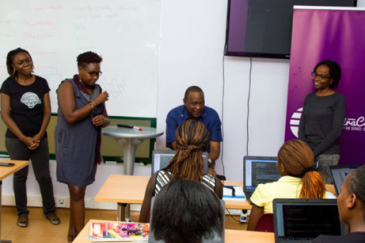 Kenya's President Uhuru Kenyatta visiting AkiraChix centre in Nairobi. Photo: AkiraChix