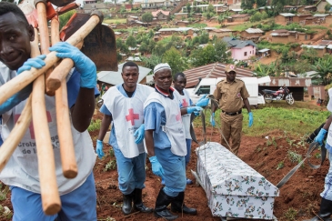 Victims of the Ebola virus disease have been buried at a cemetery in North Kivu province in the Democratic Republic of the Congo.