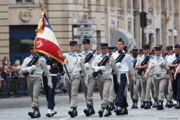 Défilé de troupes françaises, par Luc Lagarde/Flickr