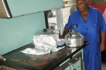 "Nous sommes en attente pour des maisons», explique un résident de bidonville