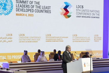 Le Secrétaire général António Guterres prononce un discours lors du Sommet des dirigeants des PMA.