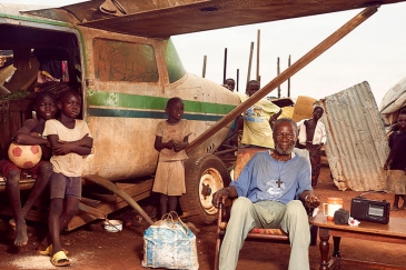 Roger Arnold Tabesse, 73, is one of the 30,000 people living in a camp for internally displaced people at M’Pok Airport. Credit: Stephen Gladieu/World Bank